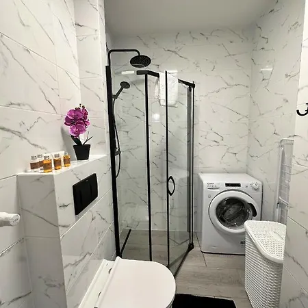 Al-dom Five Porta Mare W Spokojnej Okolicy Kolobrzeg